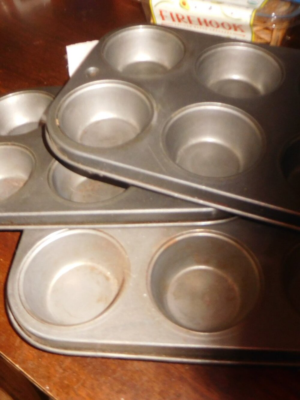 3 Cupcake/Muffin Pans